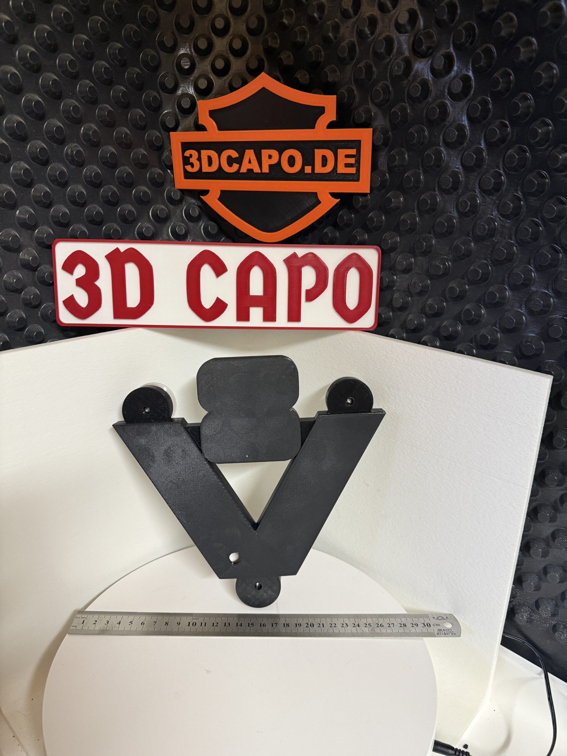 Leuchtschild altesV8 - Scania Logo m. Saugnapf für Scheibe (B-Ware) – Bild 5