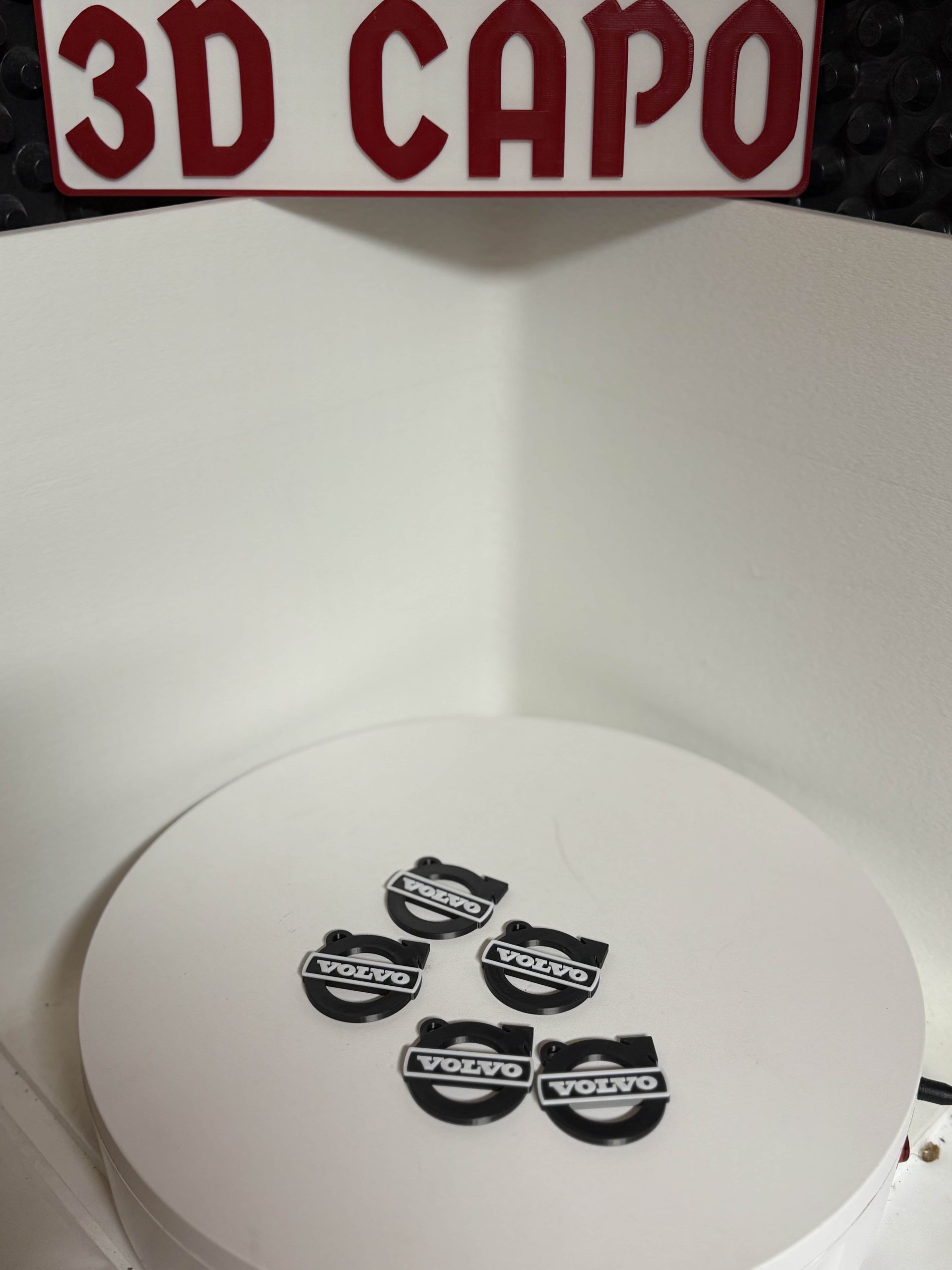 5x Schlüsselanhänger Volvo Trucks – Bild 2