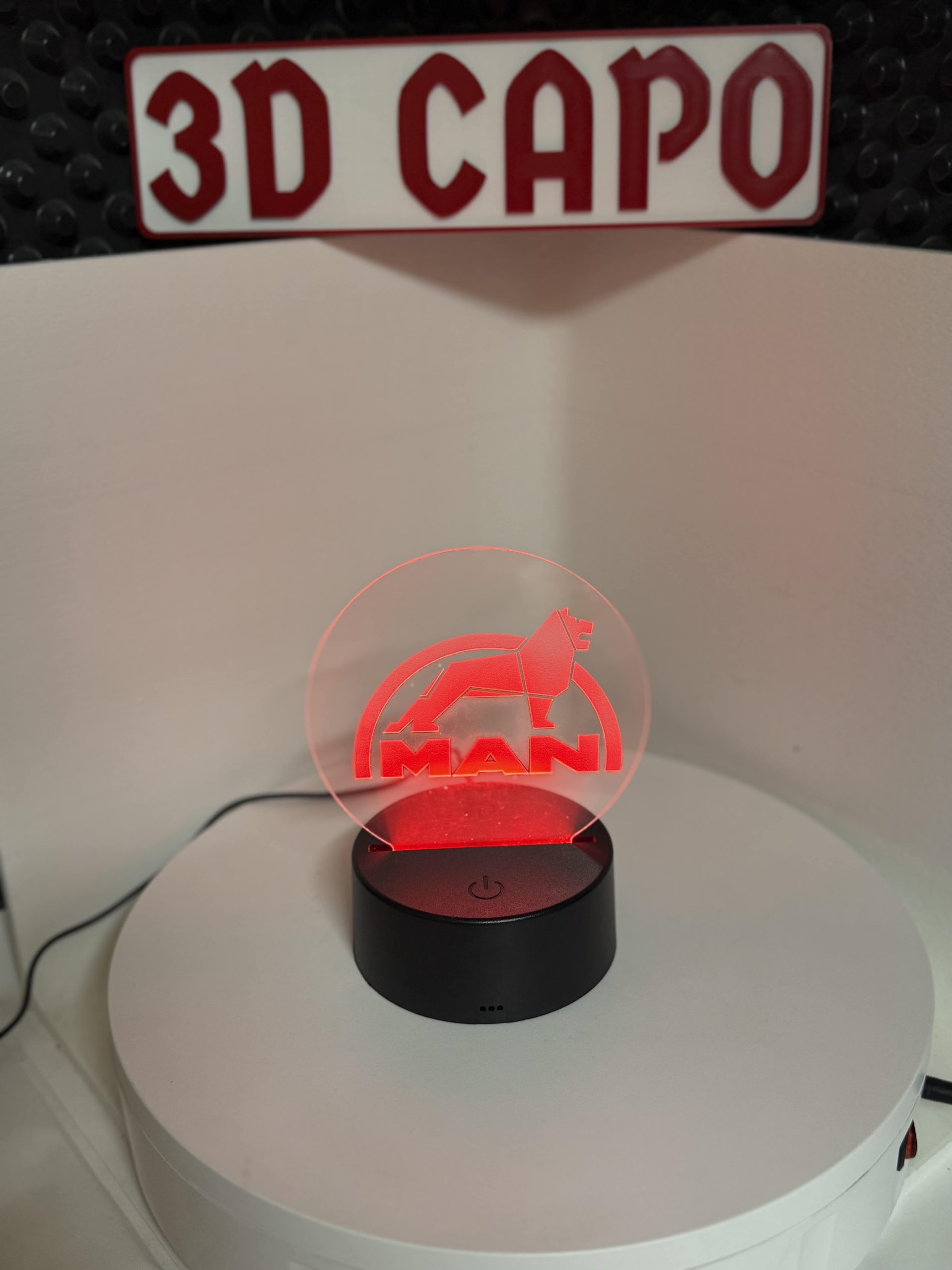 MAN LED Schild mit Löwen-Design – Truck Power für deine Kabine – Bild 4