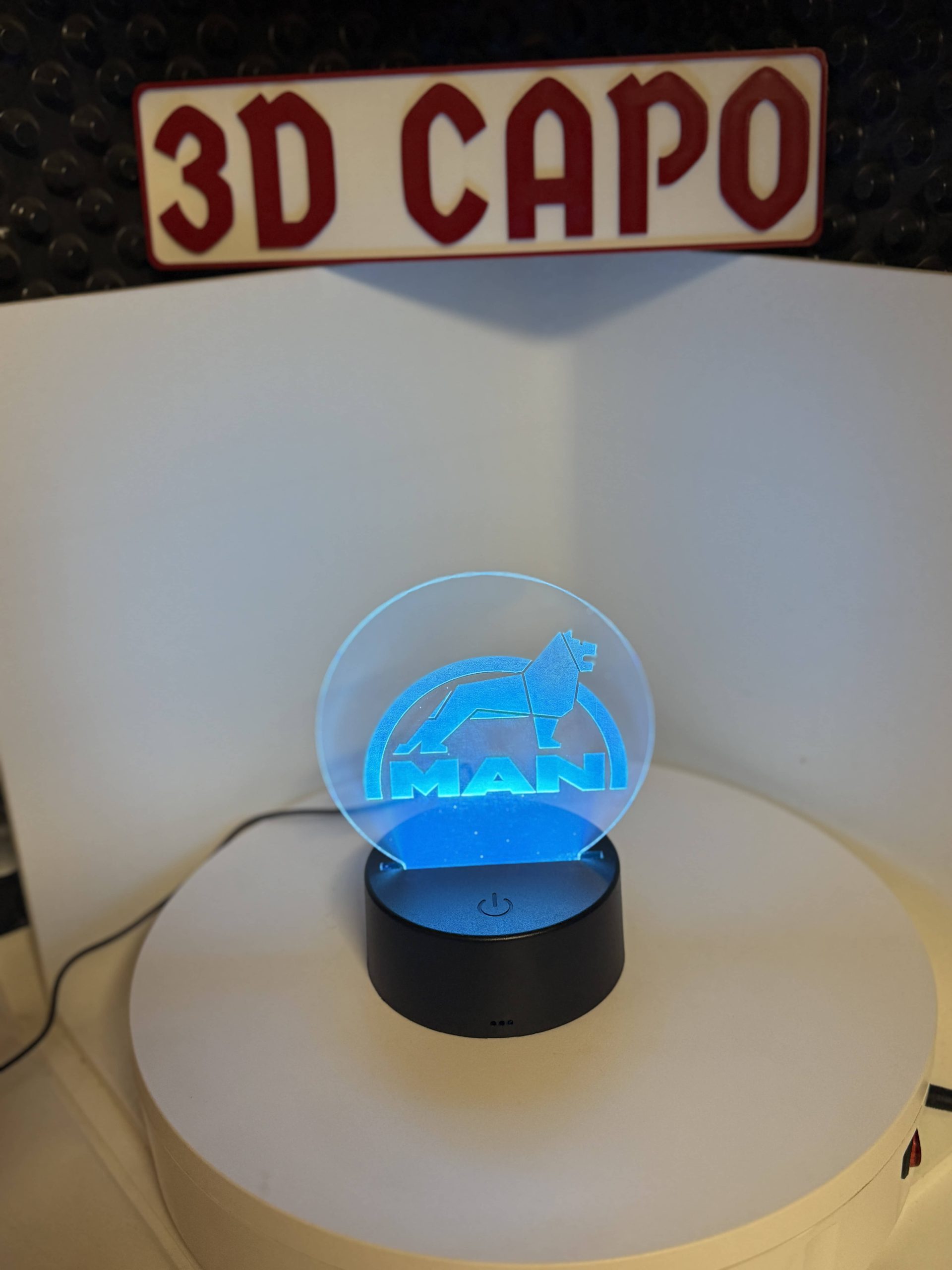 MAN LED Schild mit Löwen-Design – Truck Power für deine Kabine – Bild 9